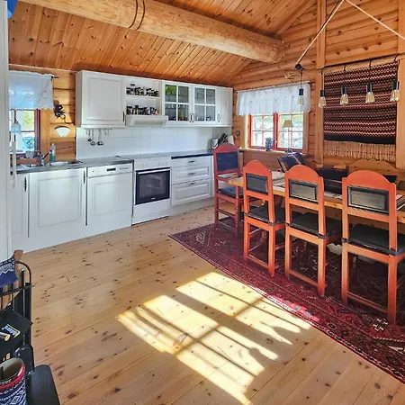 6 Bedroom Lovely In Treungen Fjone